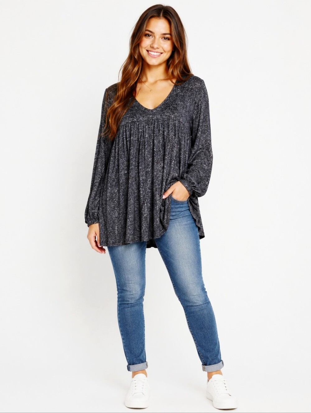 ELLErae Charcoal Gray Tunic Top, Long Wide Sleeves, Ruffled Hem, Size Large